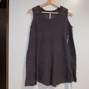 Willow and Clay Gray Cold Shoulder XS Knit Sweater Womens Ladies Long Sleeve
